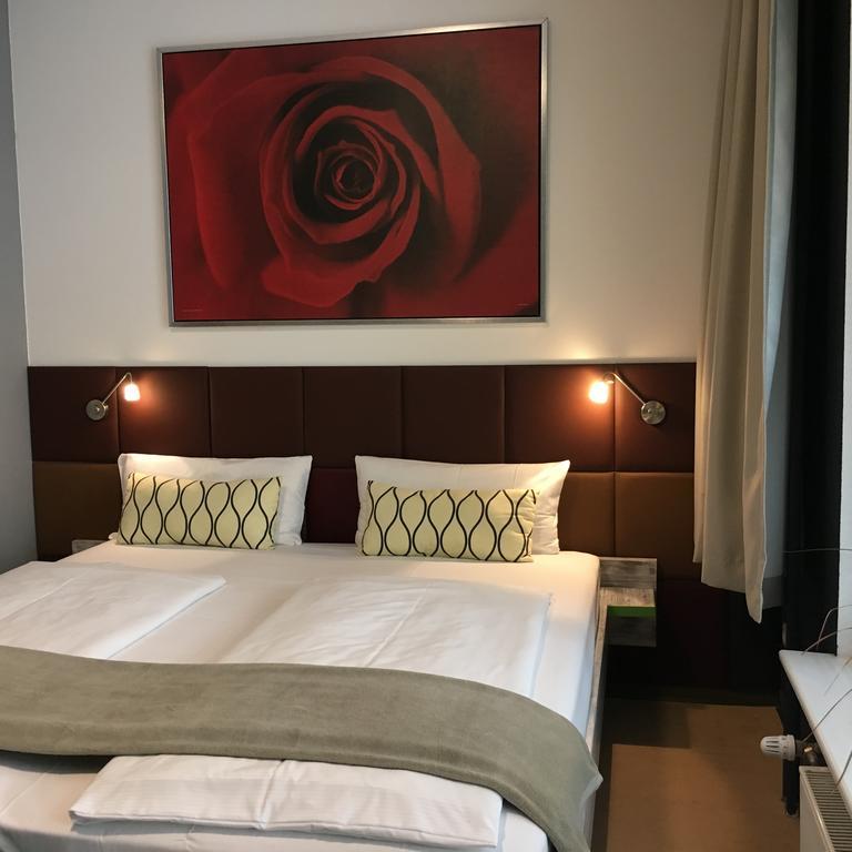 Landmark Am Kracauerplatz Hotel Berlino